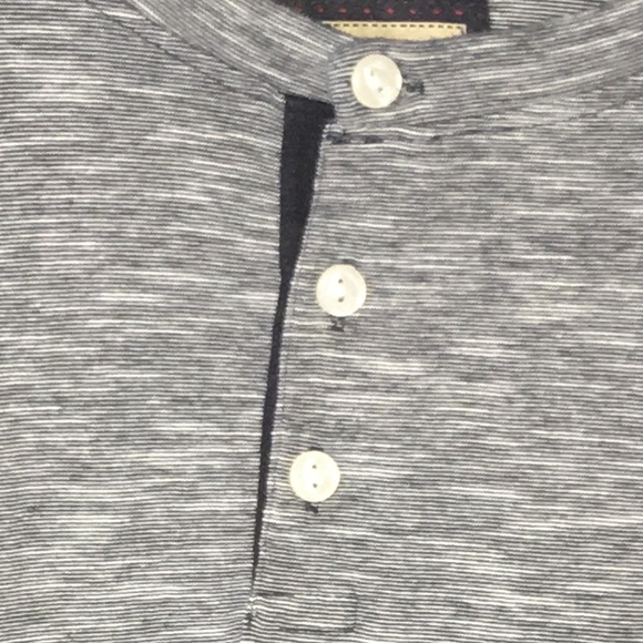 NWOT HUDSON & BARROW NYC SHORT SLEEVE HENLEY - Picture 3 of 7